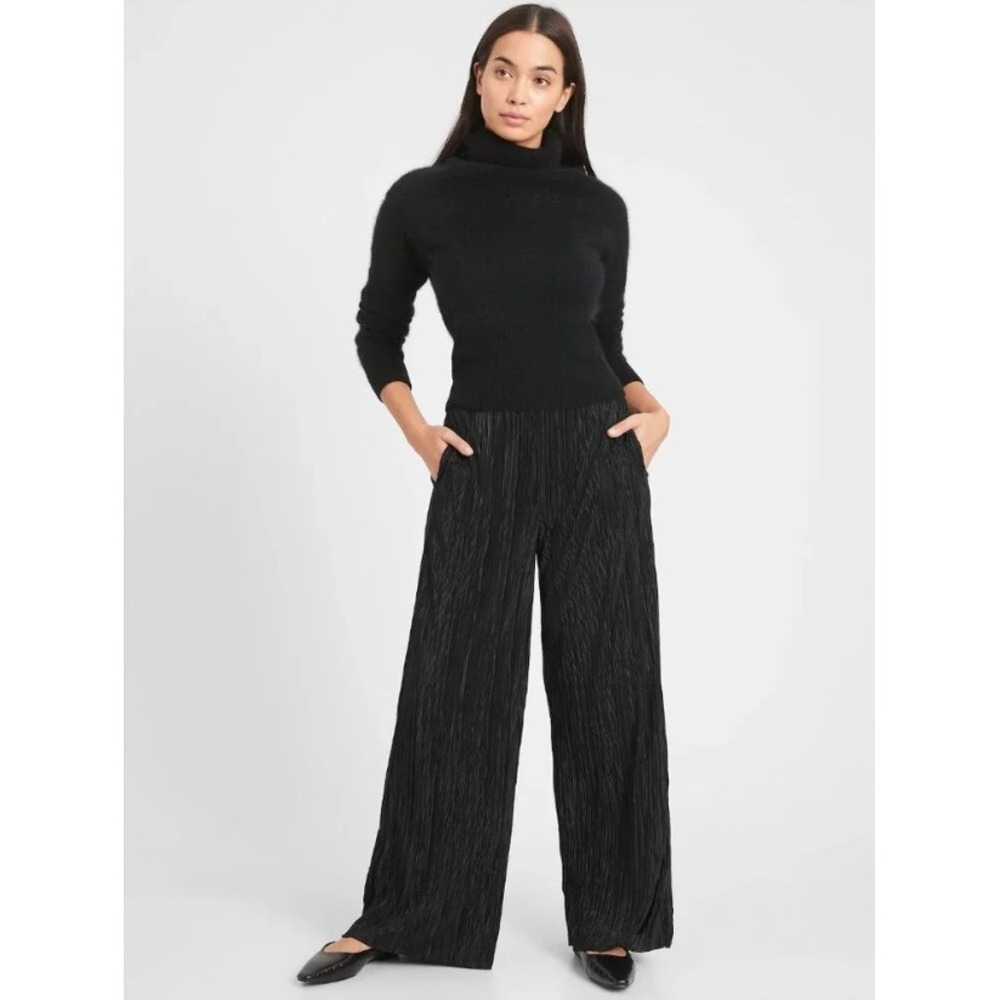 Banana Republic Black Plisse Velvet High Rise Wide Leg Pants Elastic Waist M